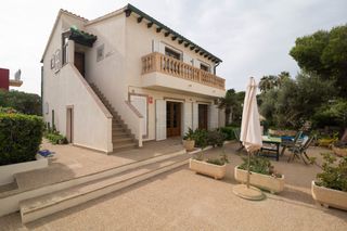 Casa pareada en Capdepera. Gran casa pareada con jard?n en cala lliteras Casa pareada en Capdepera. Gran casa pareada con jard?n en cala lliteras