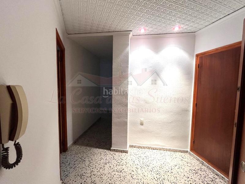 Foto 60fe1778-3004-474b-9d3b-948d584bd974. Pis a Sax Foto 60fe1778-3004-474b-9d3b-948d584bd974. Pis a Sax