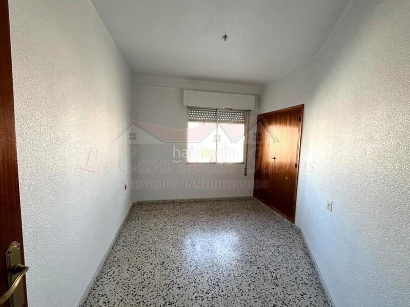 Foto bfe78107-618d-4edd-a94c-31f05c6542b3. Pis a Sax Foto bfe78107-618d-4edd-a94c-31f05c6542b3. Pis a Sax