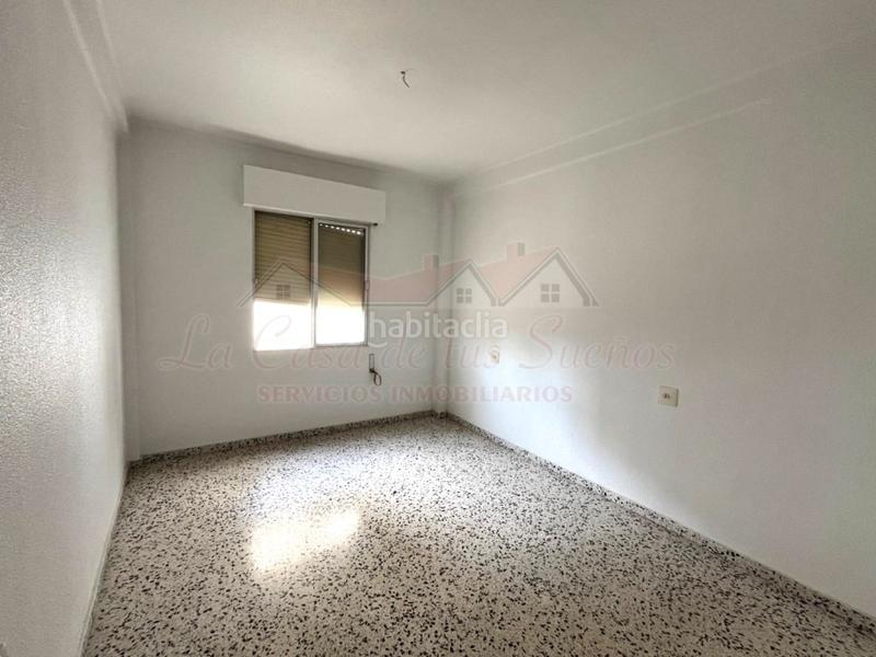 Foto d6ea23d5-72a5-4c30-aa7f-18da3692a9a8. Pis a Sax Foto d6ea23d5-72a5-4c30-aa7f-18da3692a9a8. Pis a Sax