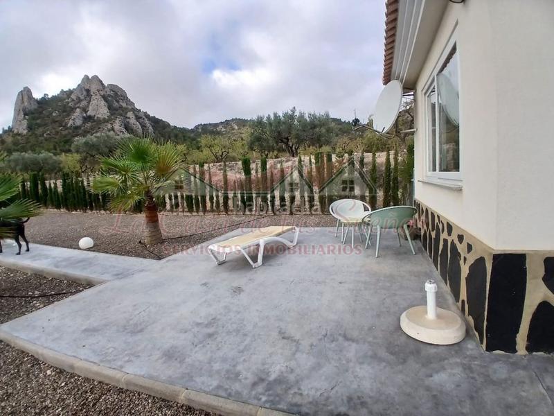 Foto 0d6c70f2-2843-4906-8c66-f043880c4352. Casa amb piscina a Sax Foto 0d6c70f2-2843-4906-8c66-f043880c4352. Casa amb piscina a Sax