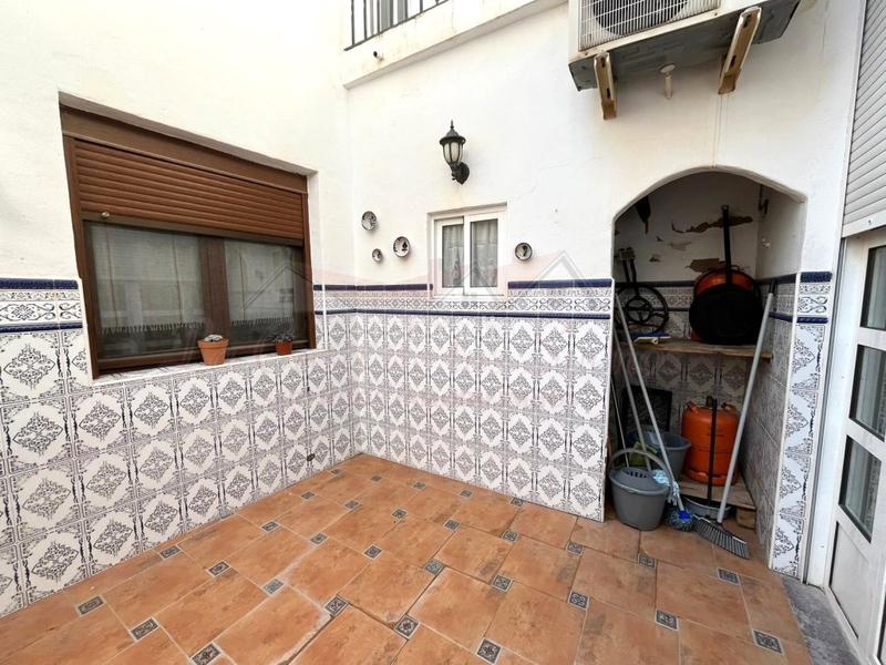 Foto 3c5cd486-8d43-44b1-a3e0-c7d4e6813e58. Casa amb aparcament a Sax Foto 3c5cd486-8d43-44b1-a3e0-c7d4e6813e58. Casa amb aparcament a Sax
