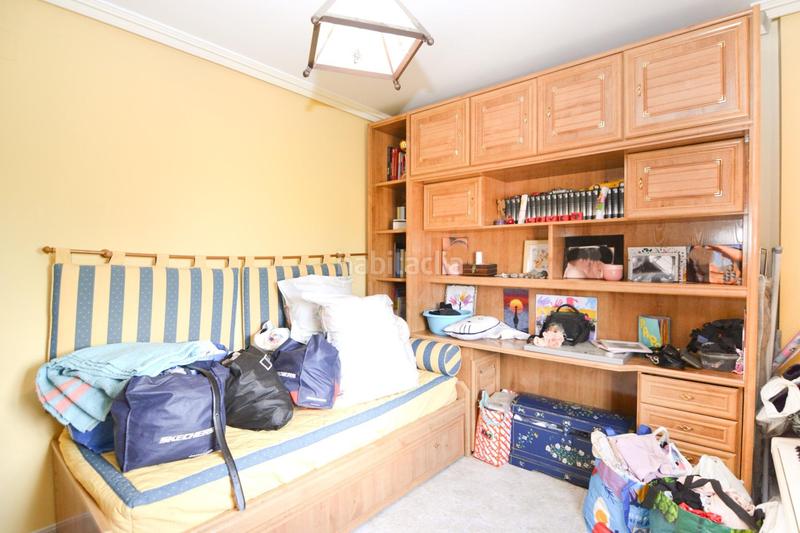 Foto 9f54aa4e-3f0b-4e20-9ec2-df40b1188b80. Casa aparellada amb calefacció aparcament a El Pijorro Navalcarnero Foto 9f54aa4e-3f0b-4e20-9ec2-df40b1188b80. Casa aparellada amb calefacció aparcament a El Pijorro Navalcarnero