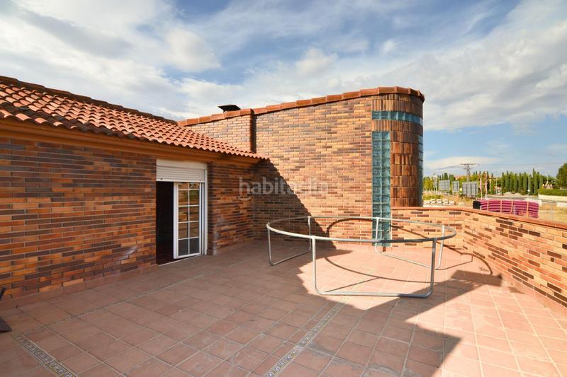 Foto a685b8ef-7000-42b0-b466-5b9eb8d76bc2. Casa aparellada amb calefacció aparcament a El Pijorro Navalcarnero Foto a685b8ef-7000-42b0-b466-5b9eb8d76bc2. Casa aparellada amb calefacció aparcament a El Pijorro Navalcarnero