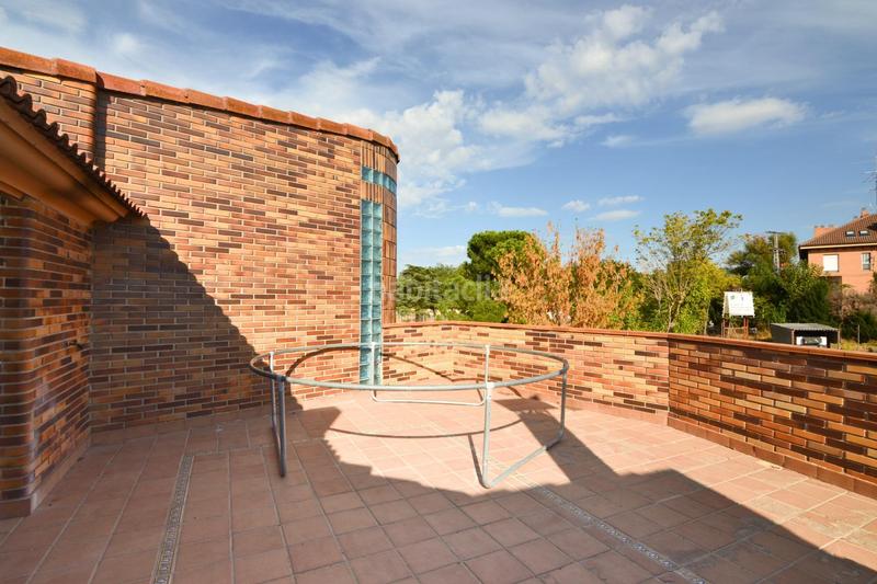 Foto ab3fc20f-9eda-427d-9ffc-9b46dbc883fc. Casa aparellada amb calefacció aparcament a El Pijorro Navalcarnero Foto ab3fc20f-9eda-427d-9ffc-9b46dbc883fc. Casa aparellada amb calefacció aparcament a El Pijorro Navalcarnero