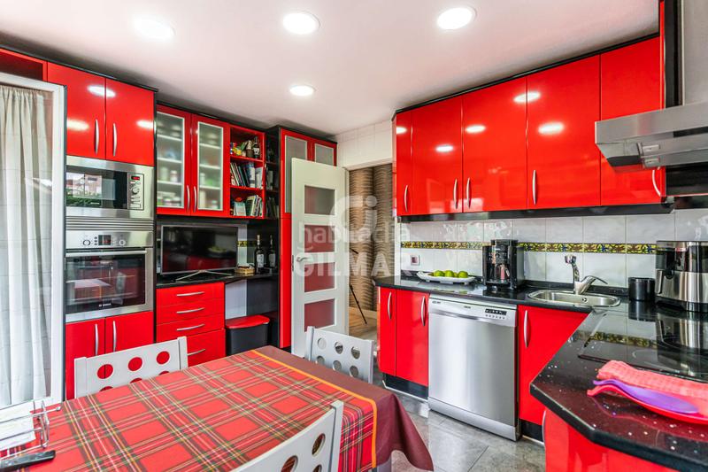 Foto 622d5931-f1eb-472e-b1fa-10917954cf16. Chalet con riscaldamento piscina in La Cárcaba-El Encinar-Montemolinos Arroyomolinos Foto 622d5931-f1eb-472e-b1fa-10917954cf16. Chalet con riscaldamento piscina in La Cárcaba-El Encinar-Montemolinos Arroyomolinos