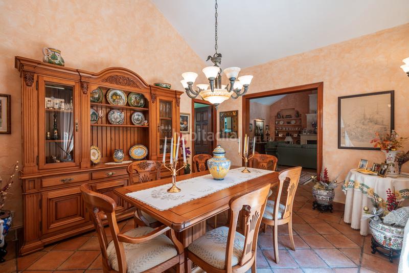 Foto a8845217-775c-4a08-9828-22cba067e764. Masia amb xemeneia calefacció a Chinchón Foto a8845217-775c-4a08-9828-22cba067e764. Masia amb xemeneia calefacció a Chinchón
