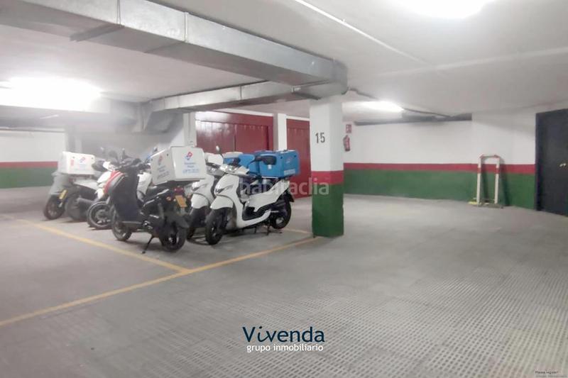 Foto b096cdef-681b-4be8-8ffa-4f336a5a3162. Parking coche estoy de suerteno me lo puedo creer!!! en Móstoles Foto b096cdef-681b-4be8-8ffa-4f336a5a3162. Parking coche estoy de suerteno me lo puedo creer!!! en Móstoles