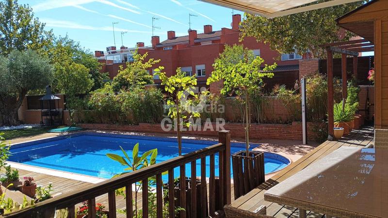 Foto d408cd67-dc58-4b2e-947e-b05d23eb4bb5. Maison jumelée avec chauffage parking piscine dans Miramadrid Paracuellos de Jarama Foto d408cd67-dc58-4b2e-947e-b05d23eb4bb5. Maison jumelée avec chauffage parking piscine dans Miramadrid Paracuellos de Jarama