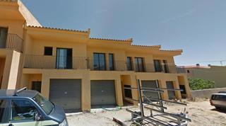 Casa  Orient. En garriguella Casa  Orient. En garriguella