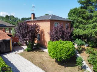 Chalet  Travesia del convento Chalet  Travesia del convento