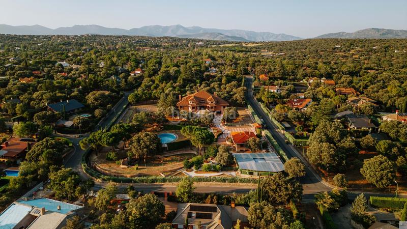 Foto 55a194be-c99c-4e5f-b018-71f57560531c. Xalet amb calefacció aparcament a Navalquejigo-Los Arroyos Escorial (El) Foto 55a194be-c99c-4e5f-b018-71f57560531c. Xalet amb calefacció aparcament a Navalquejigo-Los Arroyos Escorial (El)