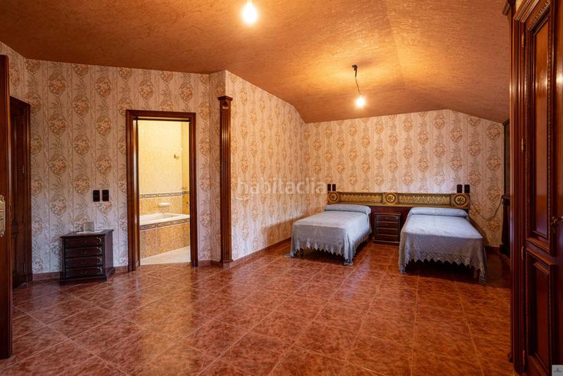 Foto 9ab60e61-7fb3-4ee7-b536-f684a8596503. Xalet amb calefacció aparcament a Navalquejigo-Los Arroyos Escorial (El) Foto 9ab60e61-7fb3-4ee7-b536-f684a8596503. Xalet amb calefacció aparcament a Navalquejigo-Los Arroyos Escorial (El)