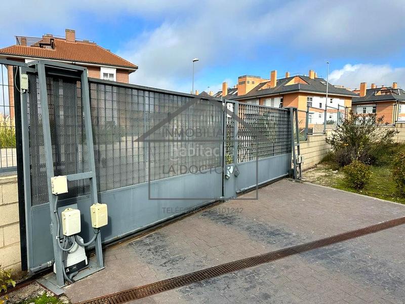 Foto 19be1a10-e502-4859-a50d-a4b3110f10f4. Posto auto in Urbanización El Mediterráneo Arroyomolinos Foto 19be1a10-e502-4859-a50d-a4b3110f10f4. Posto auto in Urbanización El Mediterráneo Arroyomolinos