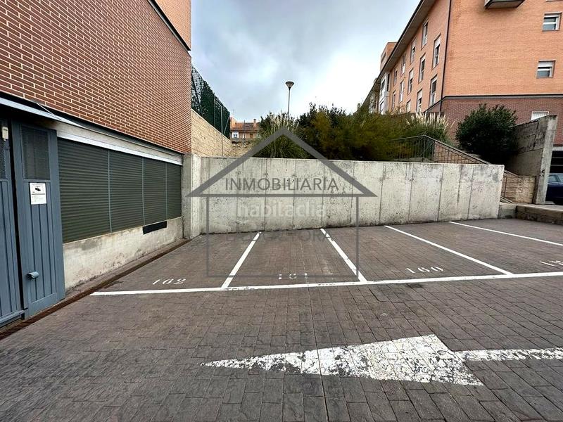 Foto b4590557-29a1-4388-b6a3-09912d923b2f. Posto auto in Urbanización El Mediterráneo Arroyomolinos Foto b4590557-29a1-4388-b6a3-09912d923b2f. Posto auto in Urbanización El Mediterráneo Arroyomolinos