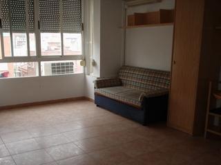Location Appartement  Calle del hachero. Estudio luminoso y tranquilo, a 900 metros del metro nueva numan Location Appartement  Calle del hachero. Estudio luminoso y tranquilo, a 900 metros del metro nueva numan
