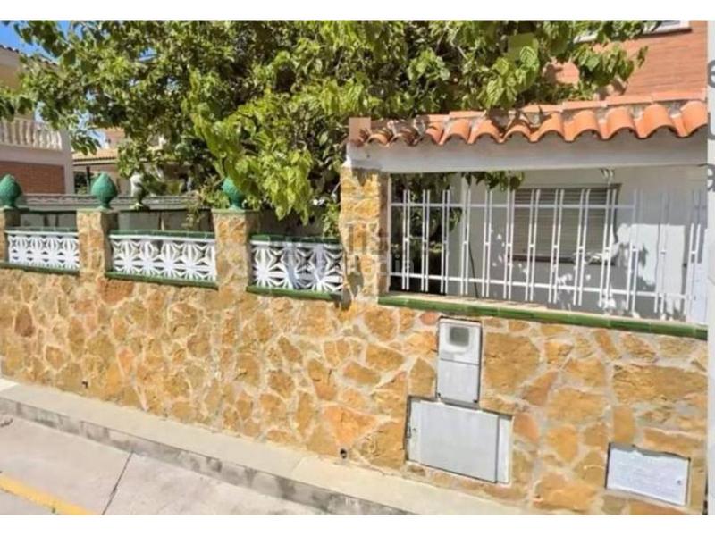 Foto c675de95-b9ae-4235-b6fd-00858df26ab7. Casa bifamiliare con parcheggio in Les Salines Vinaròs Foto c675de95-b9ae-4235-b6fd-00858df26ab7. Casa bifamiliare con parcheggio in Les Salines Vinaròs
