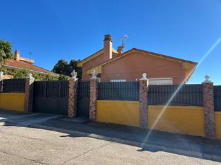 Chalet in Pioz. Chalet con piscina zona pioz Chalet in Pioz. Chalet con piscina zona pioz