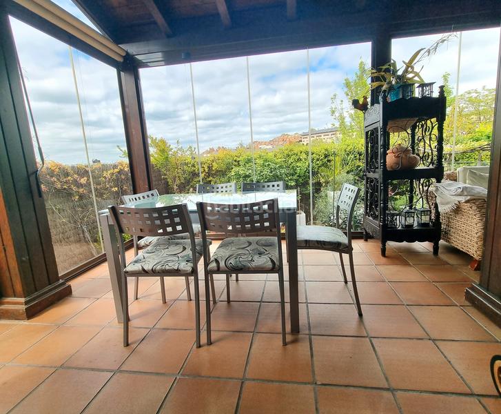 Foto e3c62fab-1427-4635-8acb-6d9b3de13aab. Casa aparellada a calle de la navallera 9 a Centro Comercial-Hospital Torrelodones Foto e3c62fab-1427-4635-8acb-6d9b3de13aab. Casa aparellada a calle de la navallera 9 a Centro Comercial-Hospital Torrelodones