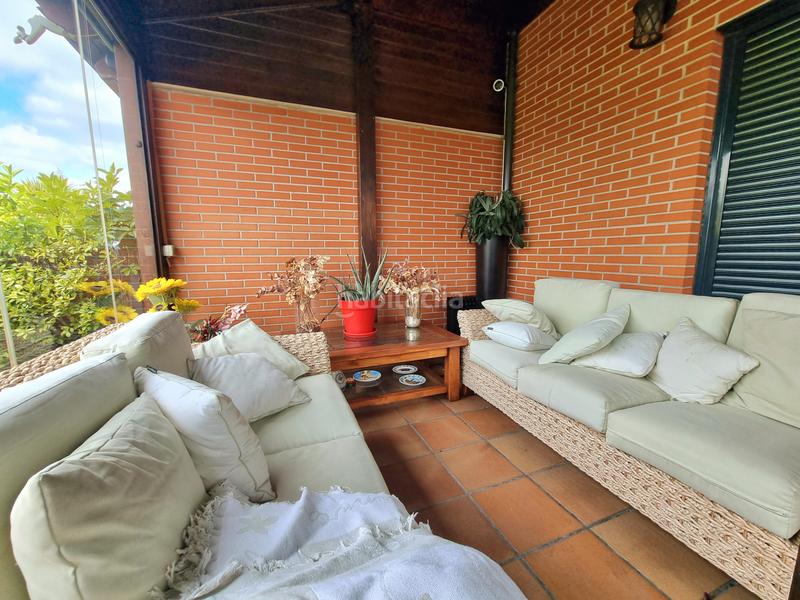 Foto a8391265-9682-4b27-82ec-3e349950fe14. Casa bifamiliare in calle de la navallera 9 in Centro Comercial-Hospital Torrelodones Foto a8391265-9682-4b27-82ec-3e349950fe14. Casa bifamiliare in calle de la navallera 9 in Centro Comercial-Hospital Torrelodones