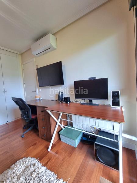 Foto c1c720e0-6eb8-440e-8146-3a530cc0bdf0. Casa bifamiliare in calle de la navallera 9 in Centro Comercial-Hospital Torrelodones Foto c1c720e0-6eb8-440e-8146-3a530cc0bdf0. Casa bifamiliare in calle de la navallera 9 in Centro Comercial-Hospital Torrelodones