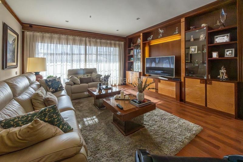 Foto 13bc6791-fc4f-4553-9108-6041794649ce. Casa amb calefacció aparcament a Centre Sabadell Foto 13bc6791-fc4f-4553-9108-6041794649ce. Casa amb calefacció aparcament a Centre Sabadell