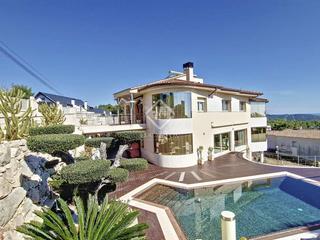 Chalet en Cunit Residencial. Fantástica villa de lujo con 1300m de parcela, 5 dormitorios, pi Chalet en Cunit Residencial. Fantástica villa de lujo con 1300m de parcela, 5 dormitorios, pi
