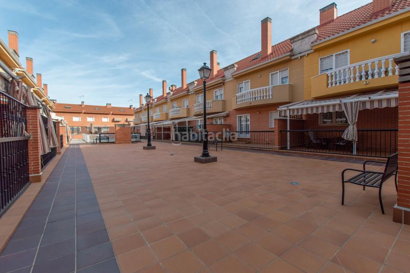 Foto 040eaa53-066a-4f57-af95-1bc8f97cb999. Reihenhaus mit heizung parking pool in Rinconada Alcalá de Henares Foto 040eaa53-066a-4f57-af95-1bc8f97cb999. Reihenhaus mit heizung parking pool in Rinconada Alcalá de Henares