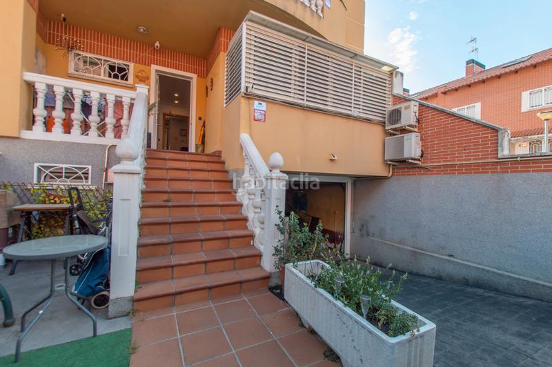 Foto 94a3c42c-89a9-44a4-a110-6dcd2aaa0c71. Semi detached house with heating parking pool in Rinconada Alcalá de Henares Foto 94a3c42c-89a9-44a4-a110-6dcd2aaa0c71. Semi detached house with heating parking pool in Rinconada Alcalá de Henares