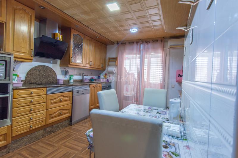 Foto dafce36b-dcf3-4b24-a463-78ae4f074a51. Semi detached house with heating parking pool in Rinconada Alcalá de Henares Foto dafce36b-dcf3-4b24-a463-78ae4f074a51. Semi detached house with heating parking pool in Rinconada Alcalá de Henares