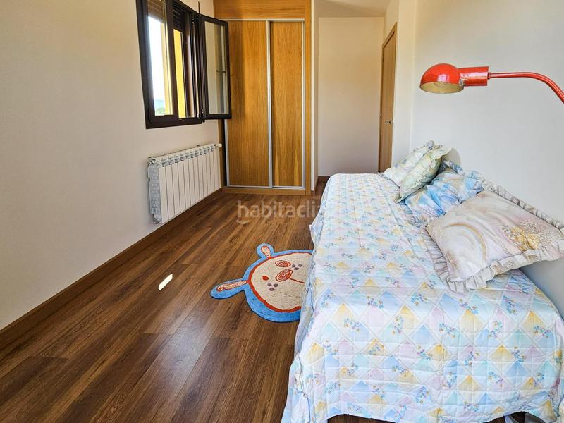 Foto af4f2b72-becd-45f7-8b7e-50ab477ce48b. Xalet amb calefacció a Tiemblo (El) Foto af4f2b72-becd-45f7-8b7e-50ab477ce48b. Xalet amb calefacció a Tiemblo (El)