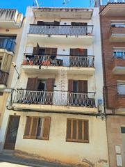 Edifici a Mercat-Mas Moixa. Fantastico edifico de viviendas en venta Edifici a Mercat-Mas Moixa. Fantastico edifico de viviendas en venta