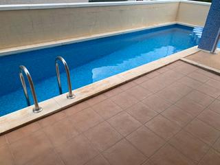 Pis a Moncófar Playa. Piso con piscina y garaje Pis a Moncófar Playa. Piso con piscina y garaje