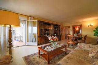 Piso en Jerónimos. Piso con terraza panorámica en paseo de reina cristina  4 dormit Piso en Jerónimos. Piso con terraza panorámica en paseo de reina cristina  4 dormit