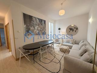 Appartement Calle de colón. En pleno corazón de malasaña, uno de los barrios más vibrantes y Appartement Calle de colón. En pleno corazón de malasaña, uno de los barrios más vibrantes y