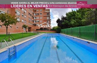 Pis Calle pizarro. Zarzuela 3 habitaciones y 2 baños. piscina. Pis Calle pizarro. Zarzuela 3 habitaciones y 2 baños. piscina.