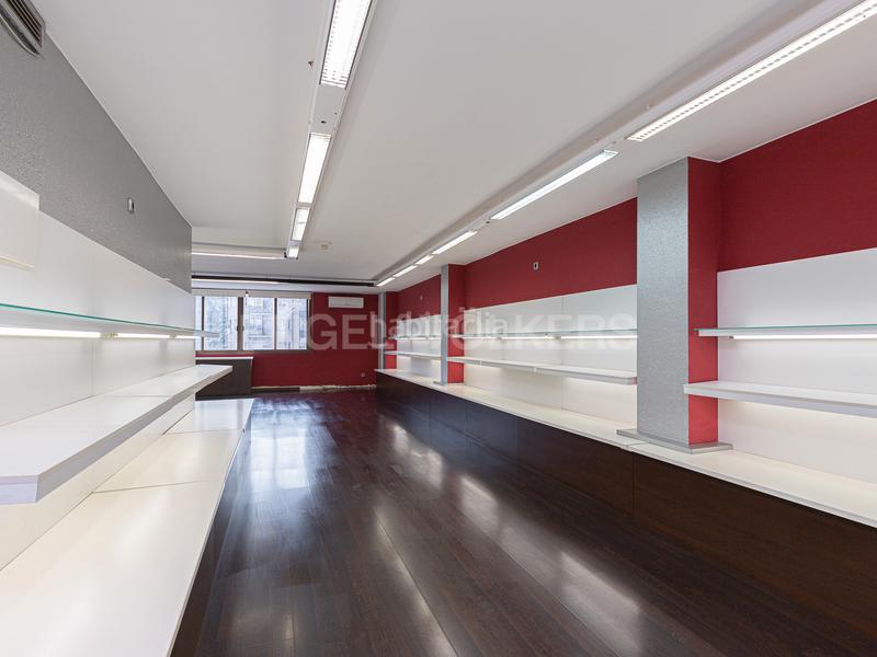 Foto 3e328281-38d2-4a80-8b3d-80ff71d39304. Büro mit parking in La Nova Esquerra de l´Eixample Barcelona Foto 3e328281-38d2-4a80-8b3d-80ff71d39304. Büro mit parking in La Nova Esquerra de l´Eixample Barcelona