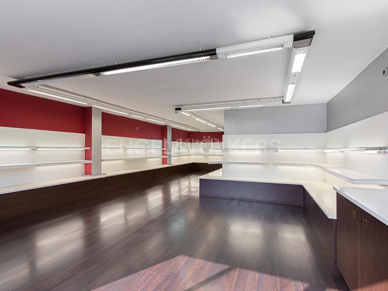 Foto 8b4e17f8-5ecb-4b13-ab16-e29368ad6263. Büro mit parking in La Nova Esquerra de l´Eixample Barcelona Foto 8b4e17f8-5ecb-4b13-ab16-e29368ad6263. Büro mit parking in La Nova Esquerra de l´Eixample Barcelona