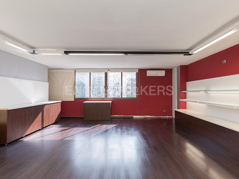 Foto bde03b85-84cc-44fa-95fb-0172c59a9e15. Büro mit parking in La Nova Esquerra de l´Eixample Barcelona Foto bde03b85-84cc-44fa-95fb-0172c59a9e15. Büro mit parking in La Nova Esquerra de l´Eixample Barcelona