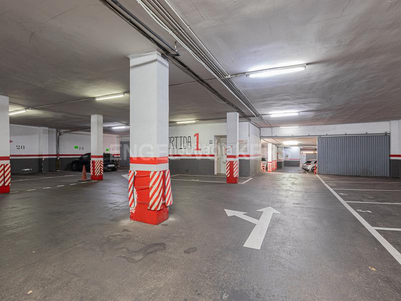 Foto 1171430d-2f71-46f7-9b6a-79f78c8cab04. Alquiler local comercial enorme local en sants en Barcelona Foto 1171430d-2f71-46f7-9b6a-79f78c8cab04. Alquiler local comercial enorme local en sants en Barcelona