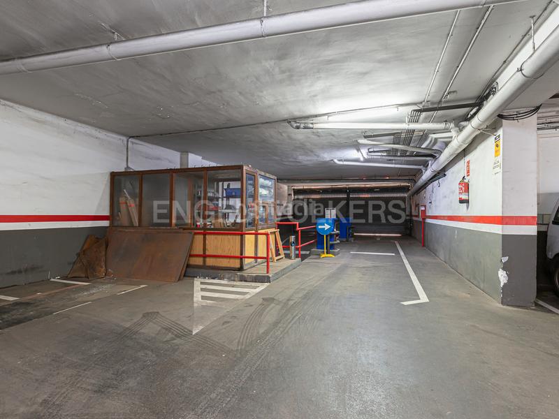 Foto 26451262-ea10-48dc-b7d2-60e79f9d5be4. Alquiler local comercial enorme local en sants en Barcelona Foto 26451262-ea10-48dc-b7d2-60e79f9d5be4. Alquiler local comercial enorme local en sants en Barcelona