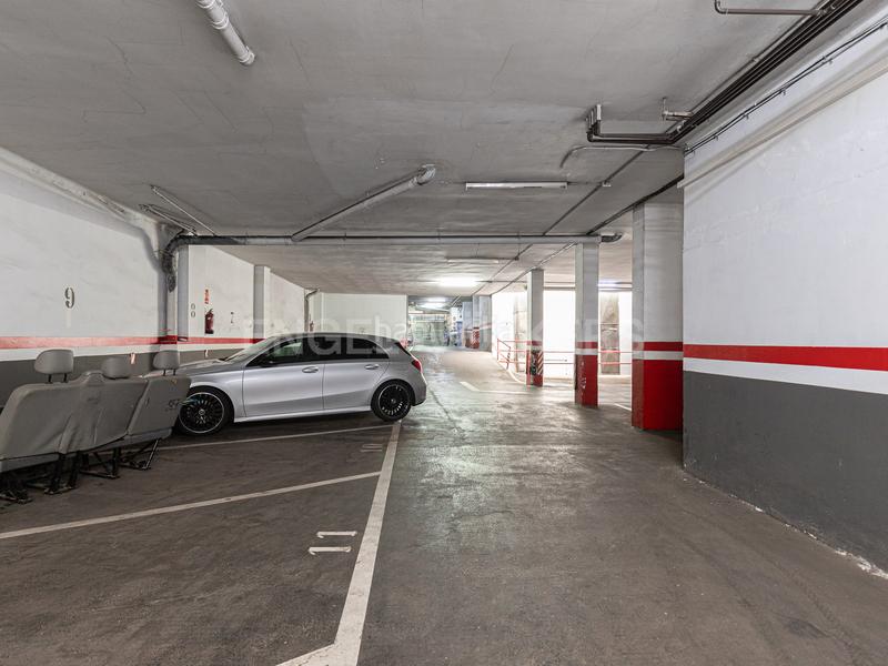 Foto 656a5b01-ffdd-481a-bcf5-0ed16f28f87b. Alquiler local comercial enorme local en sants en Barcelona Foto 656a5b01-ffdd-481a-bcf5-0ed16f28f87b. Alquiler local comercial enorme local en sants en Barcelona
