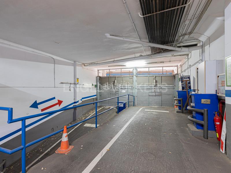 Foto 9b67c2c1-a946-4f53-8c3c-b295c19c569c. Alquiler local comercial enorme local en sants en Barcelona Foto 9b67c2c1-a946-4f53-8c3c-b295c19c569c. Alquiler local comercial enorme local en sants en Barcelona