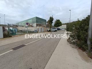 Solar industrial a Mas romeu. Venta de terrenos industriales zona calafell Solar industrial a Mas romeu. Venta de terrenos industriales zona calafell
