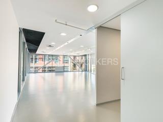 Alquiler Oficina en El Parc i la Llacuna del Poblenou. Amplio espacio de oficinas en pujades Alquiler Oficina en El Parc i la Llacuna del Poblenou. Amplio espacio de oficinas en pujades