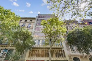Rent Office space in Dreta de l´Eixample. Oficina luminosa en buena condicion Rent Office space in Dreta de l´Eixample. Oficina luminosa en buena condicion