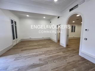 Lloguer Oficina a L´Antiga Esquerra de l´Eixample. Fantástica oficina de 180m2 con terraza en el eixample Lloguer Oficina a L´Antiga Esquerra de l´Eixample. Fantástica oficina de 180m2 con terraza en el eixample
