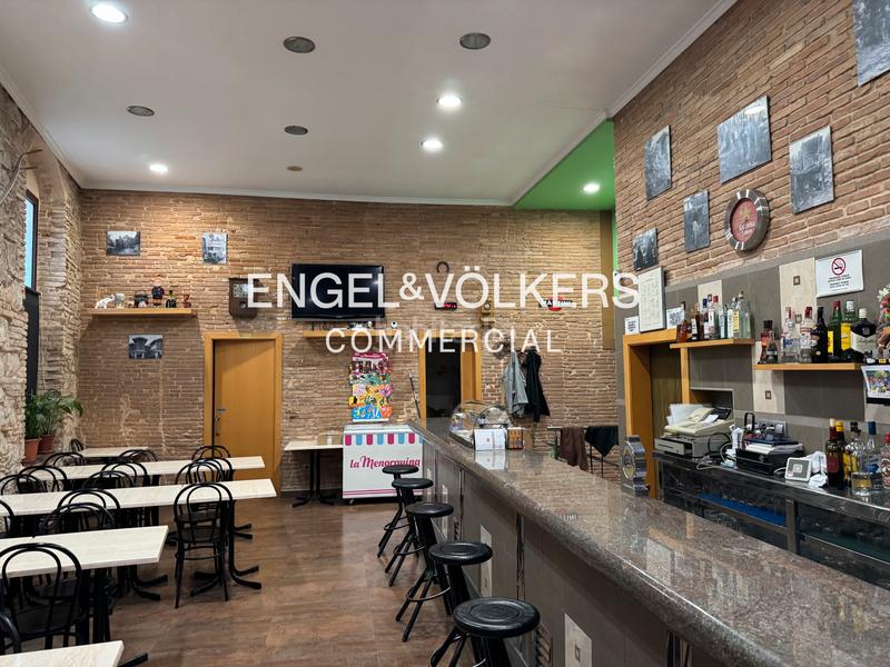 Foto 7fbb72b6-cccf-4fbb-be2d-da647adfc0c3. Alquiler local comercial traspaso de c3 en poble sec en Barcelona Foto 7fbb72b6-cccf-4fbb-be2d-da647adfc0c3. Alquiler local comercial traspaso de c3 en poble sec en Barcelona