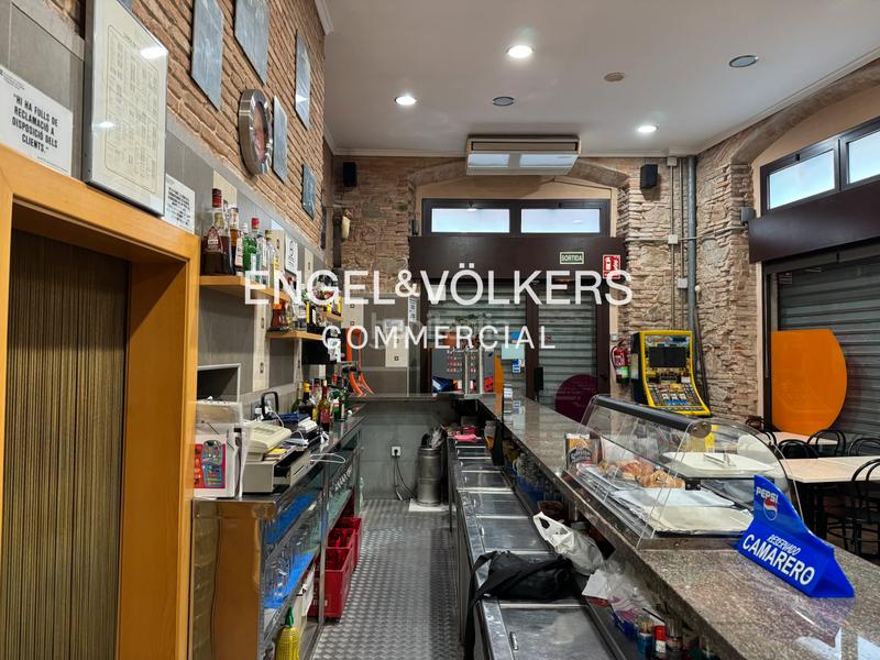 Foto b25aa32d-60d5-46bf-84eb-4f1c14da3630. Alquiler local comercial traspaso de c3 en poble sec en Barcelona Foto b25aa32d-60d5-46bf-84eb-4f1c14da3630. Alquiler local comercial traspaso de c3 en poble sec en Barcelona