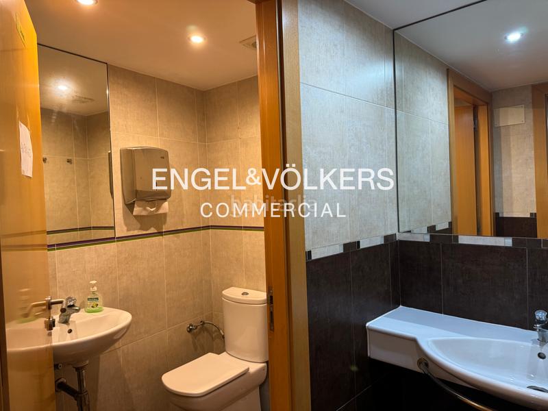 Foto f74fd1d1-bb28-4169-a47a-26a2443c1b19. Alquiler local comercial traspaso de c3 en poble sec en Barcelona Foto f74fd1d1-bb28-4169-a47a-26a2443c1b19. Alquiler local comercial traspaso de c3 en poble sec en Barcelona